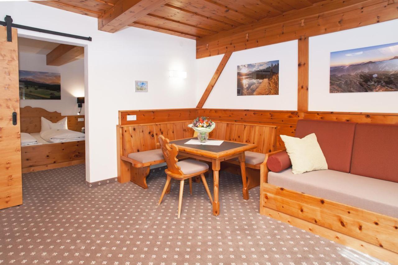 Gaestehaus Sonnenheim Mittenwald Bagian luar foto