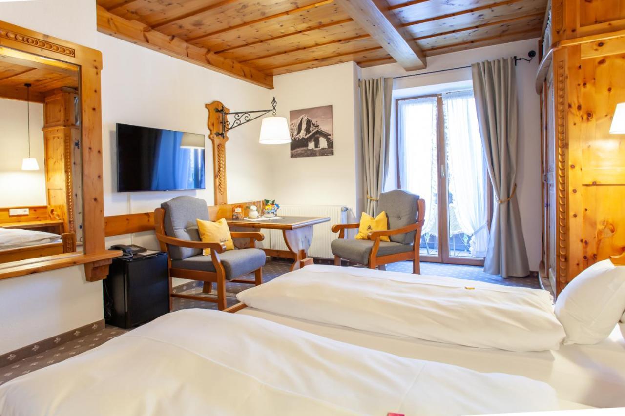 Gaestehaus Sonnenheim Mittenwald Bagian luar foto
