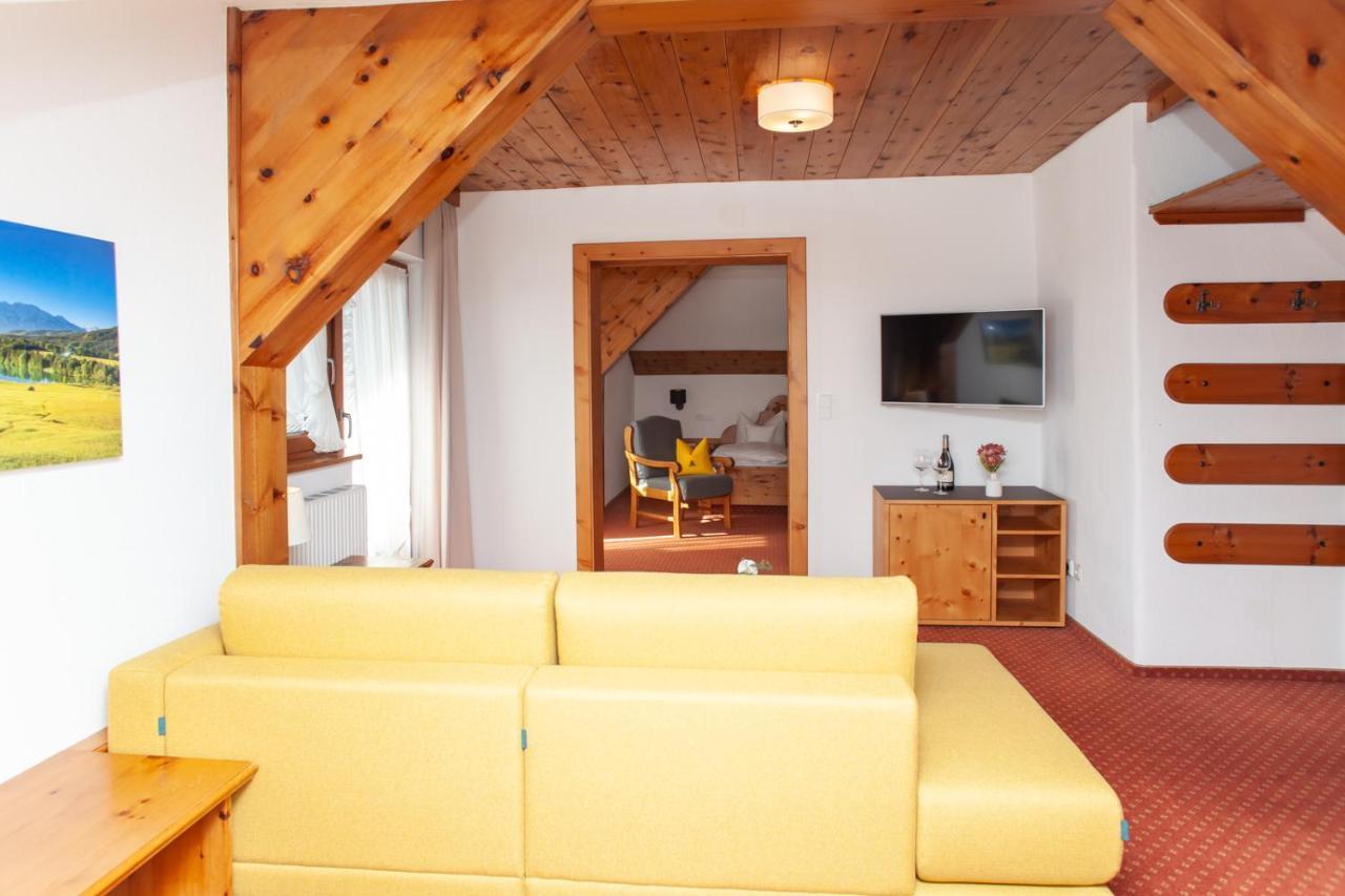 Gaestehaus Sonnenheim Mittenwald Bagian luar foto