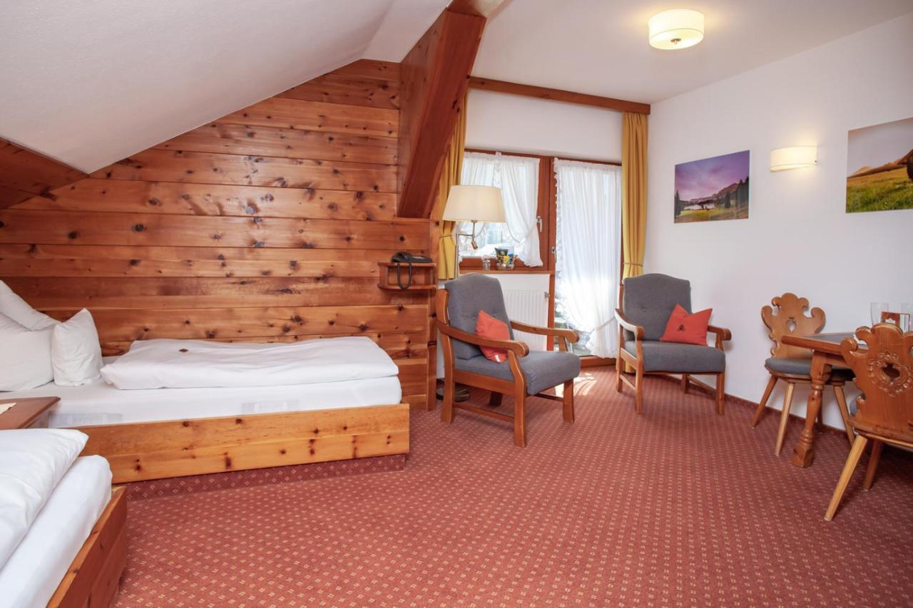 Gastehaus Sonnenheim Hotel Mittenwald Bagian luar foto