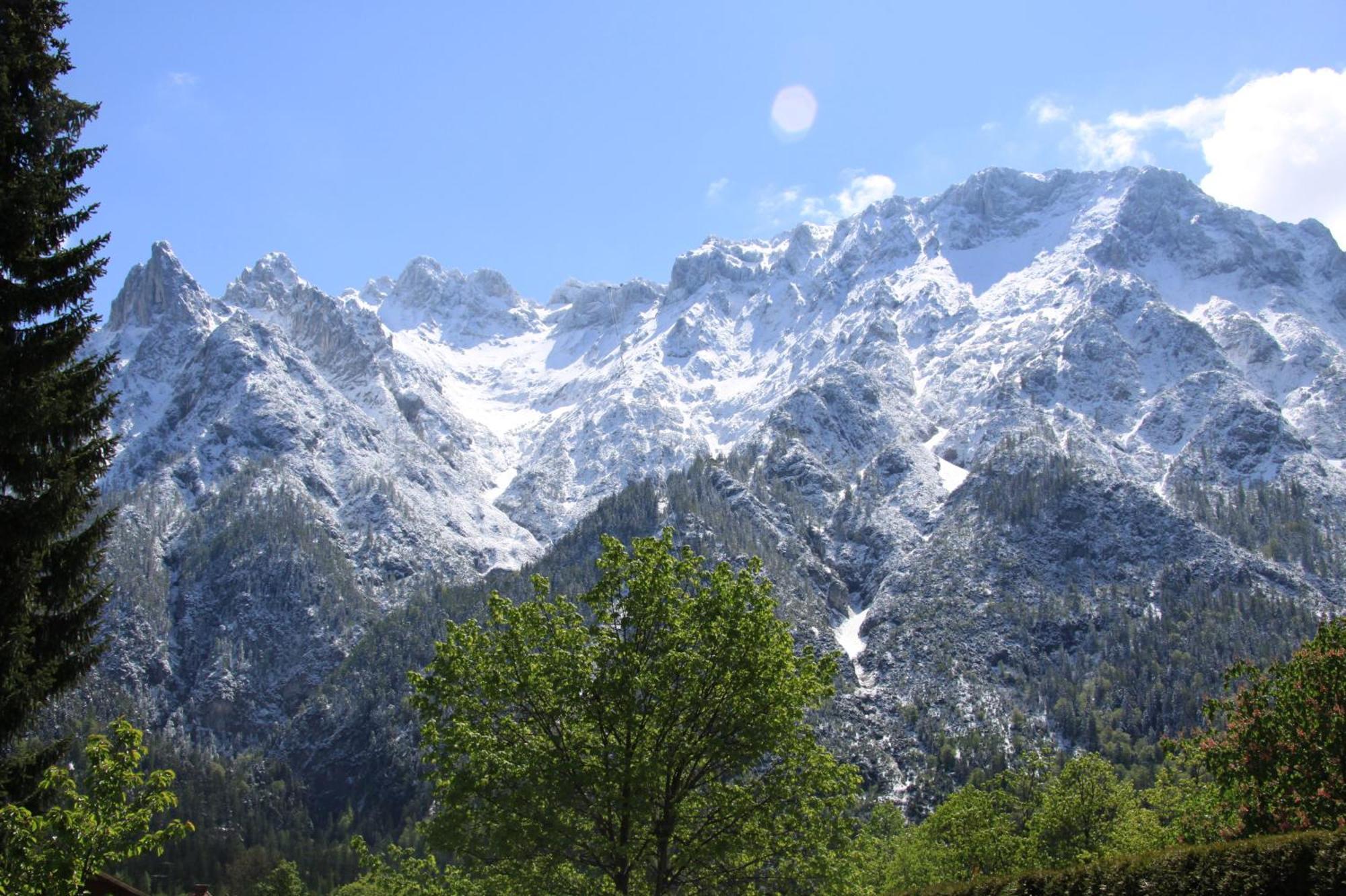 Gaestehaus Sonnenheim Mittenwald Bagian luar foto